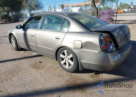 2003 Nissan Altima 2.5 S из США, поврежденный, VIN 1N4AL11D53C286052